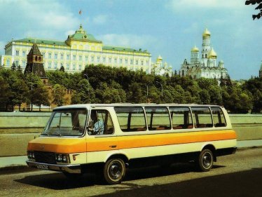 Мод "ZIL-118K "Yunost"" для Workers & Resources: Soviet Republic 3